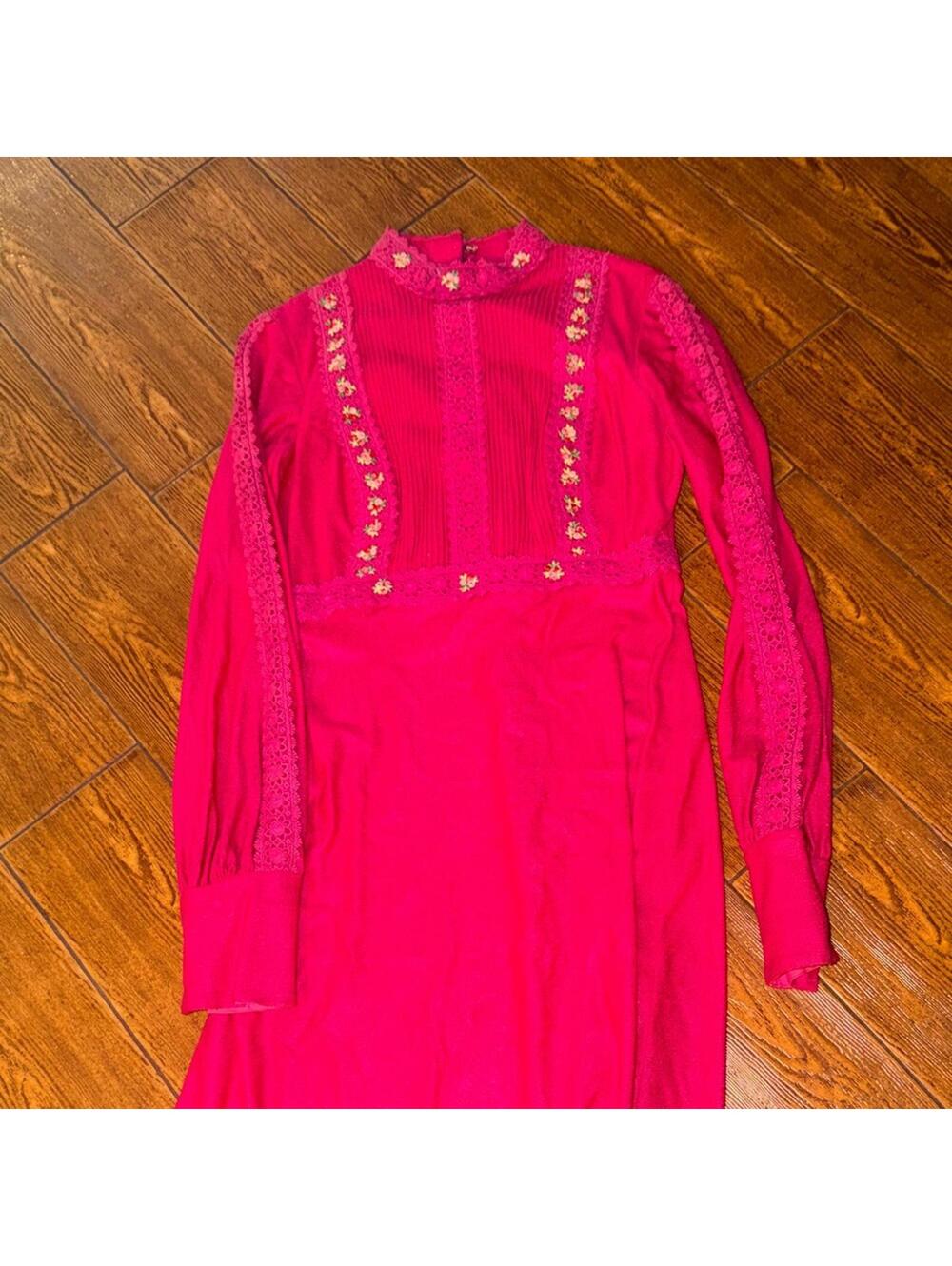 Vintage Long Pink Dress Lace Floral